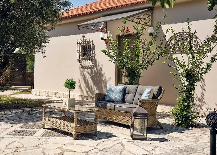 Loukia's House - Cozy Family Escape, By Zantewize Casa vacanze
